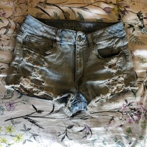 Light wash American eagle shorts high waisted